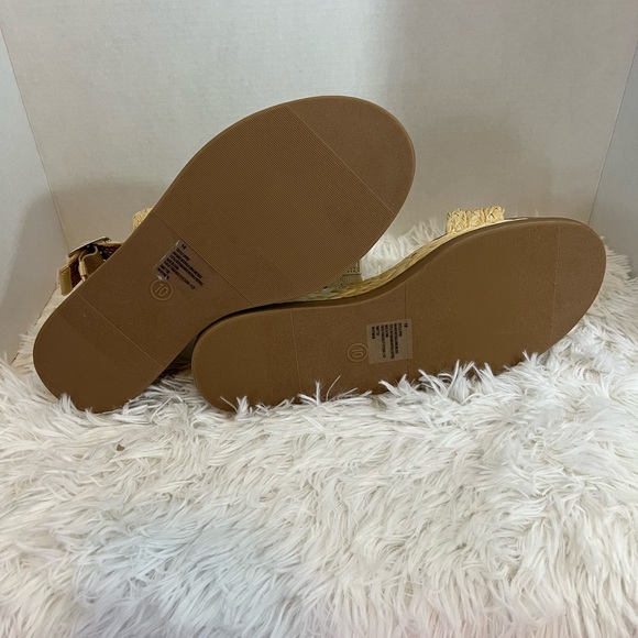 Universal Threads Kayla wedge heel memory foam insole women’s size 10 sandal - Picture 9 of 11